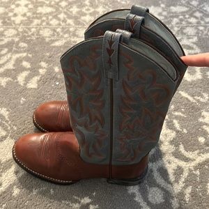 COPY - cowboy boots Ariat Women's Delilah size us 6B brown and blue with orange…
